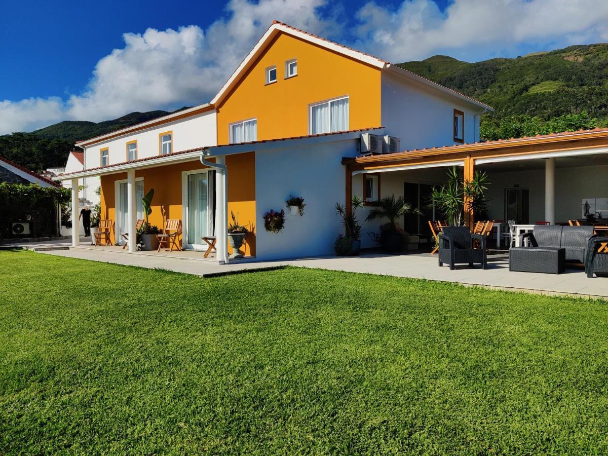 Urzelina Casa D'Avo Guesthouse And Apartment מראה חיצוני תמונה