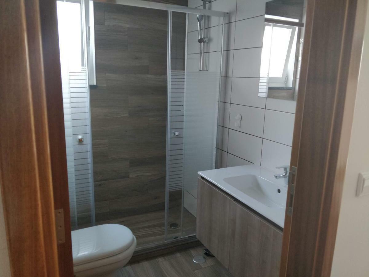 Urzelina Casa D'Avo Guesthouse And Apartment מראה חיצוני תמונה