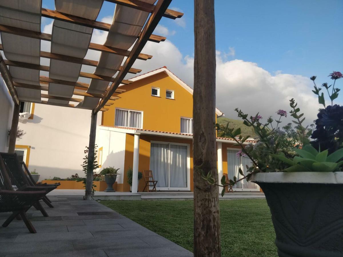 Urzelina Casa D'Avo Guesthouse And Apartment מראה חיצוני תמונה