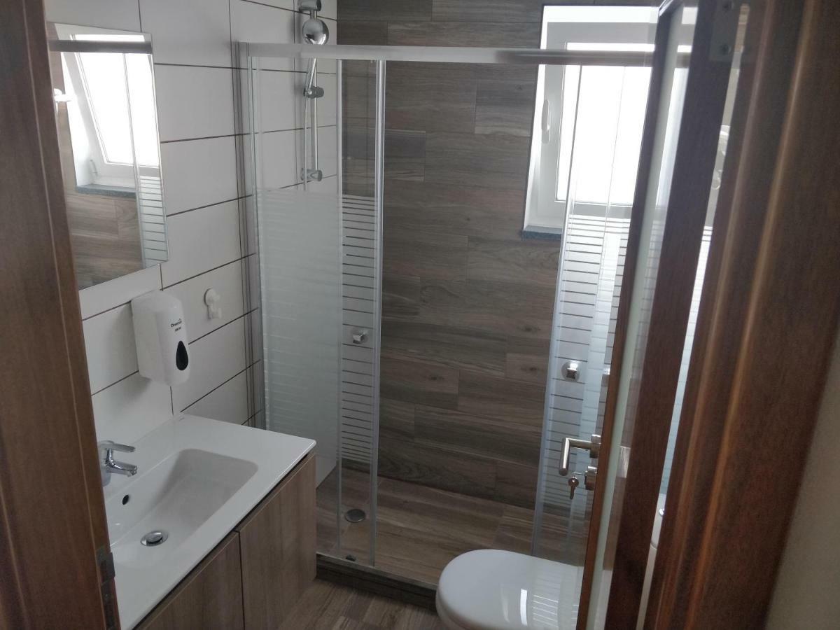 Urzelina Casa D'Avo Guesthouse And Apartment מראה חיצוני תמונה