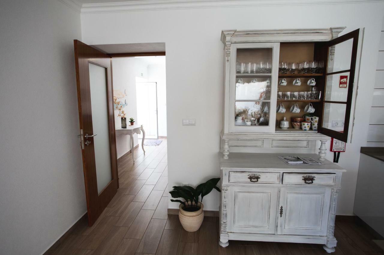 Urzelina Casa D'Avo Guesthouse And Apartment מראה חיצוני תמונה