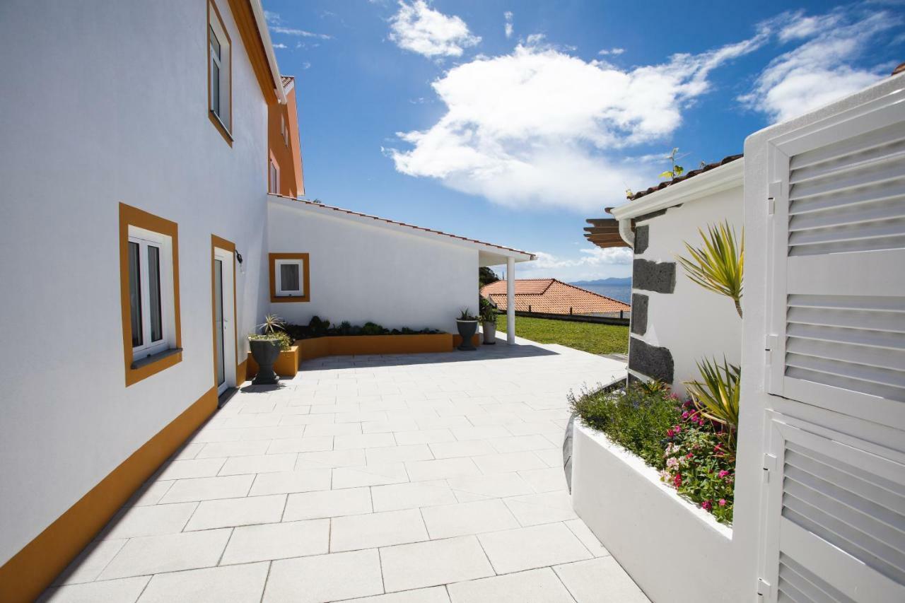 Urzelina Casa D'Avo Guesthouse And Apartment מראה חיצוני תמונה